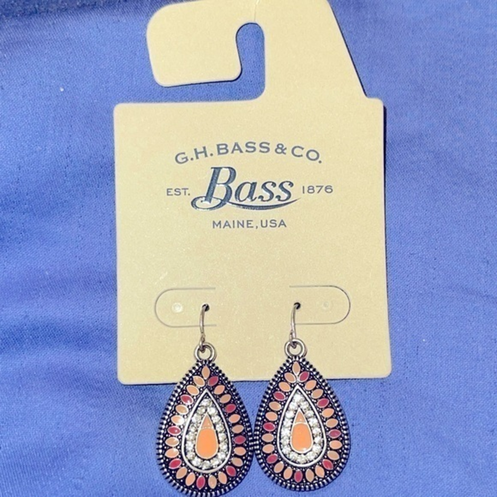 NWT‎ Bass Earrings